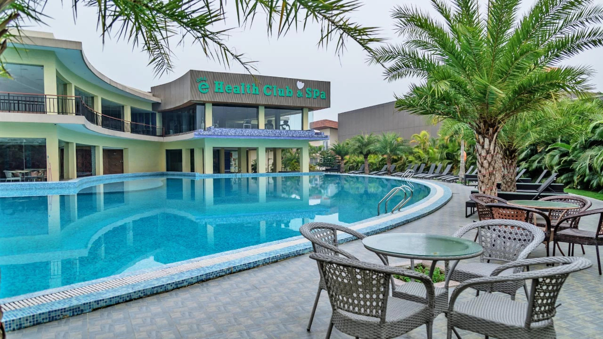 Udaan HMC & Casino | Mechinagar hotels